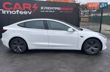Седан Tesla Model 3 2020 в Киеве