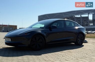 Седан Tesla Model 3 2025 в Львові
