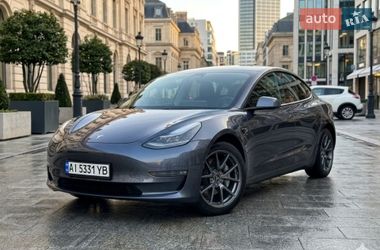 Седан Tesla Model 3 2023 в Киеве