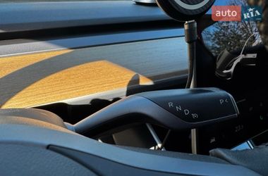 Седан Tesla Model 3 2020 в Киеве