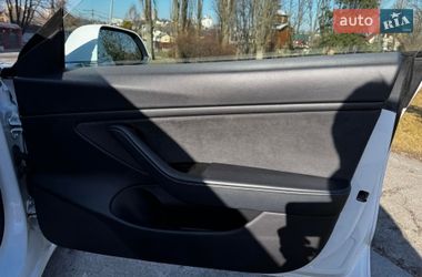 Седан Tesla Model 3 2020 в Киеве
