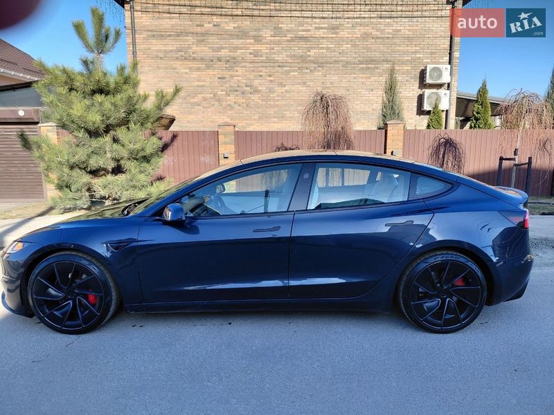 Седан Tesla Model 3 2024 в Києві фото 2 Седан Tesla Model 3 2024 в Києві