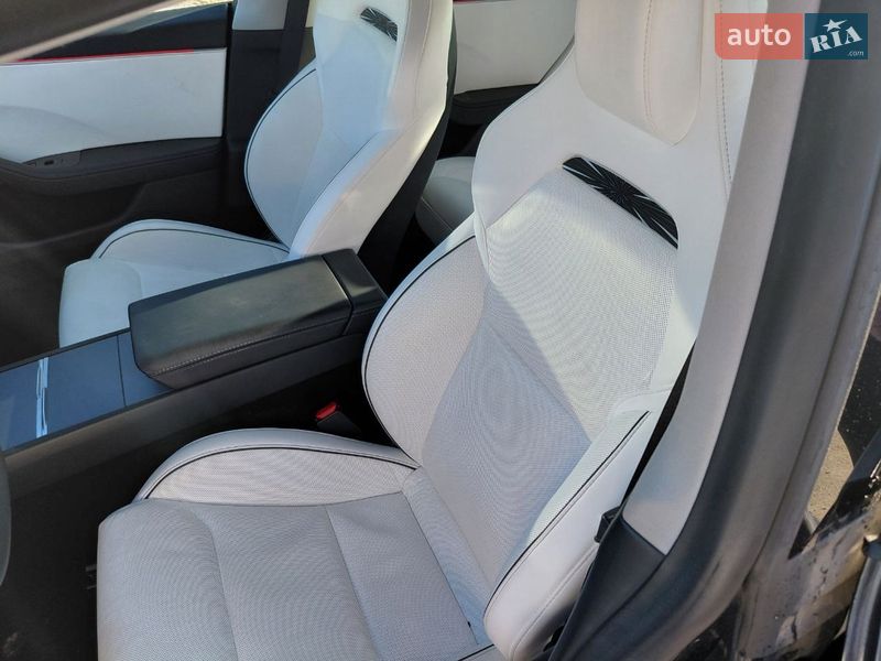 Седан Tesla Model 3 2024 в Києві фото 5 Седан Tesla Model 3 2024 в Києві
