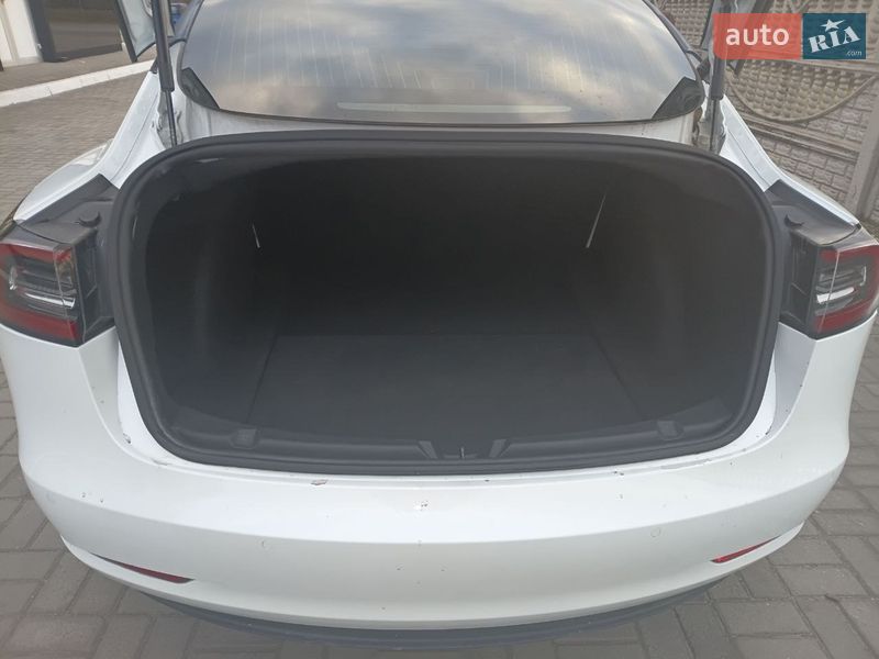 Седан Tesla Model 3 2019 в Запоріжжі фото 14 Седан Tesla Model 3 2019 в Запоріжжі