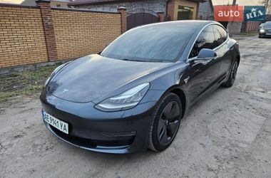 Седан Tesla Model 3 2018 в Кривому Розі