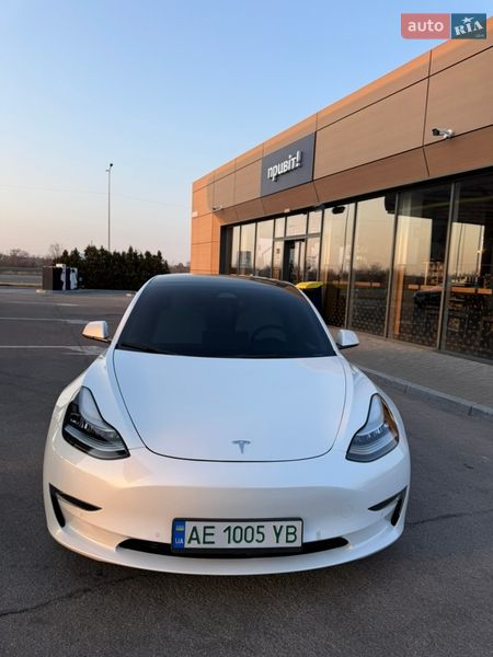 Седан Tesla Model 3 2022 в Днепре фото 7 Седан Tesla Model 3 2022 в Днепре