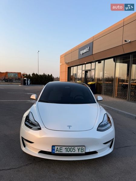 Седан Tesla Model 3 2022 в Днепре фото 11 Седан Tesla Model 3 2022 в Днепре