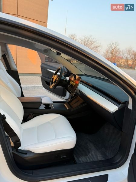 Седан Tesla Model 3 2022 в Днепре фото 31 Седан Tesla Model 3 2022 в Днепре