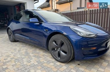 Седан Tesla Model 3 2019 в Львове
