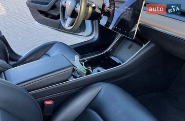 Седан Tesla Model 3 2019 в Житомире