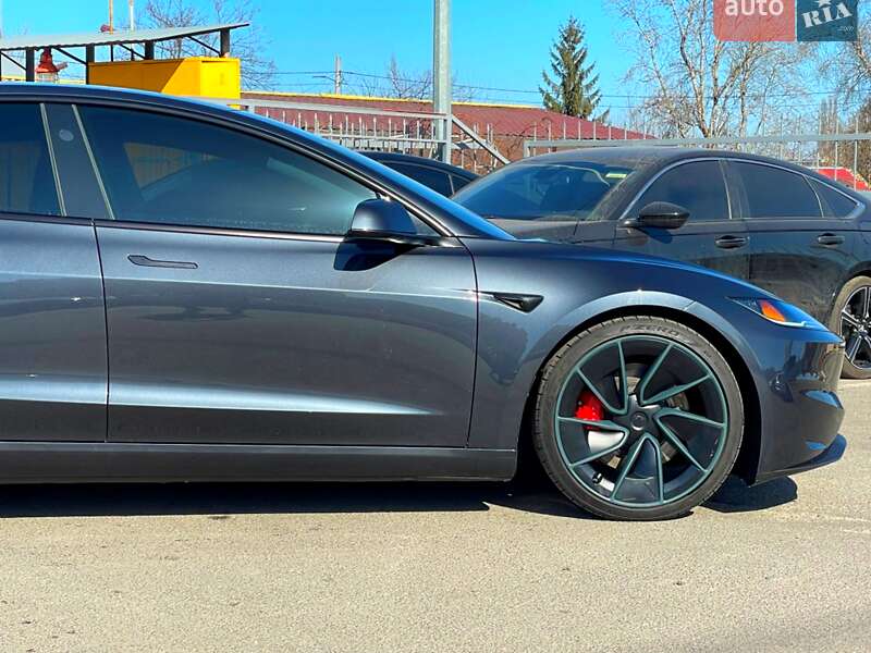 Седан Tesla Model 3 2024 в Киеве фото 18 Седан Tesla Model 3 2024 в Киеве