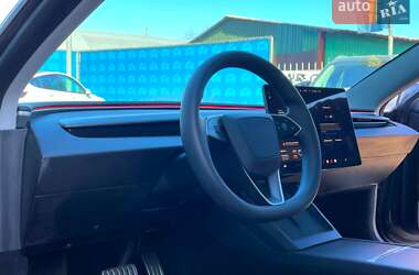 Седан Tesla Model 3 2024 в Киеве