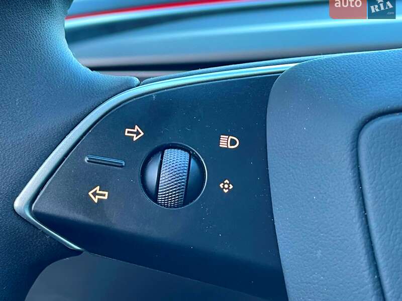 Седан Tesla Model 3 2024 в Києві фото 37 Седан Tesla Model 3 2024 в Києві