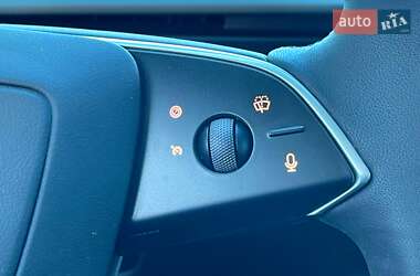 Седан Tesla Model 3 2024 в Киеве