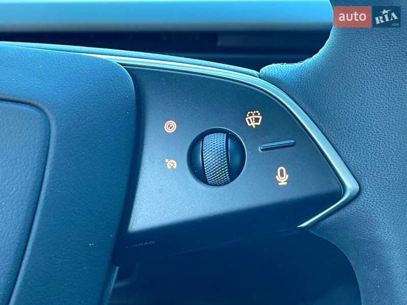 Седан Tesla Model 3 2024 в Киеве фото 47 Седан Tesla Model 3 2024 в Киеве