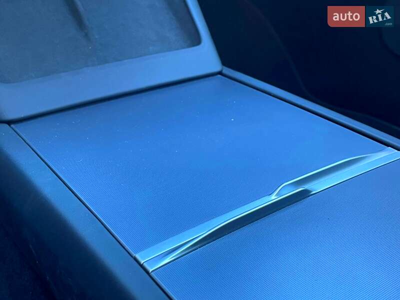 Седан Tesla Model 3 2024 в Києві фото 42 Седан Tesla Model 3 2024 в Києві