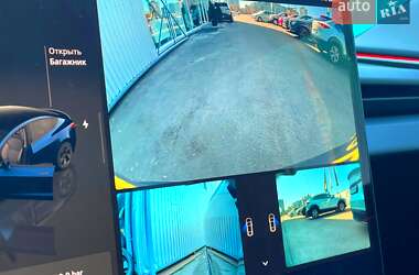 Седан Tesla Model 3 2024 в Киеве