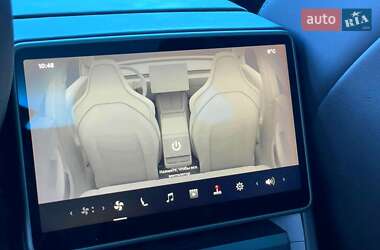 Седан Tesla Model 3 2024 в Киеве