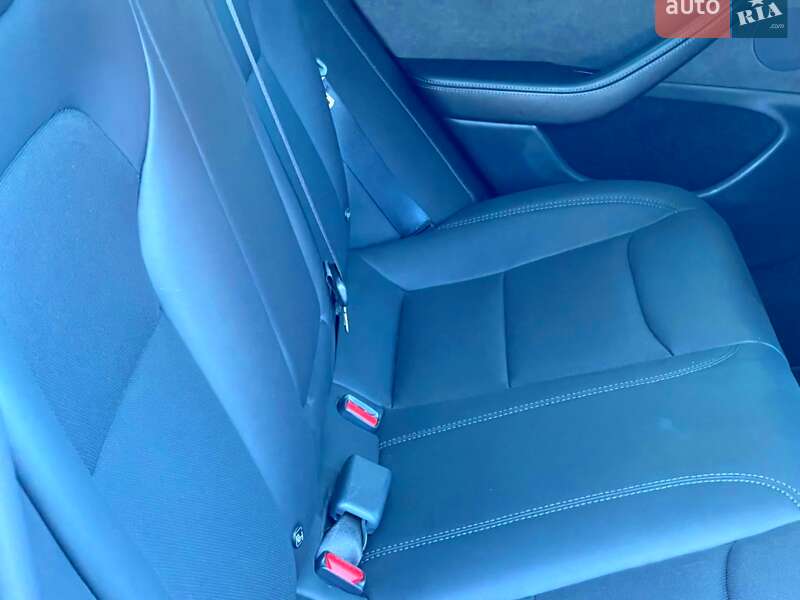 Седан Tesla Model 3 2024 в Києві фото 66 Седан Tesla Model 3 2024 в Києві