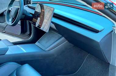 Седан Tesla Model 3 2024 в Киеве