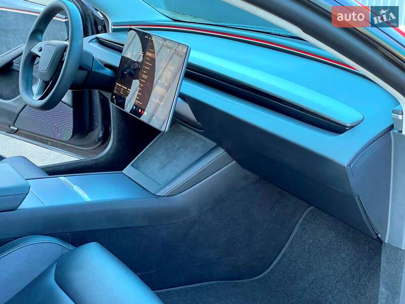 Седан Tesla Model 3 2024 в Киеве фото 76 Седан Tesla Model 3 2024 в Киеве