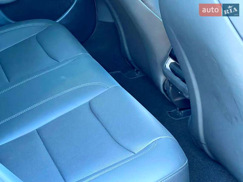 Седан Tesla Model 3 2024 в Києві фото 65 Седан Tesla Model 3 2024 в Києві