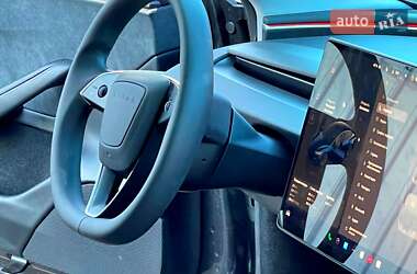 Седан Tesla Model 3 2024 в Киеве