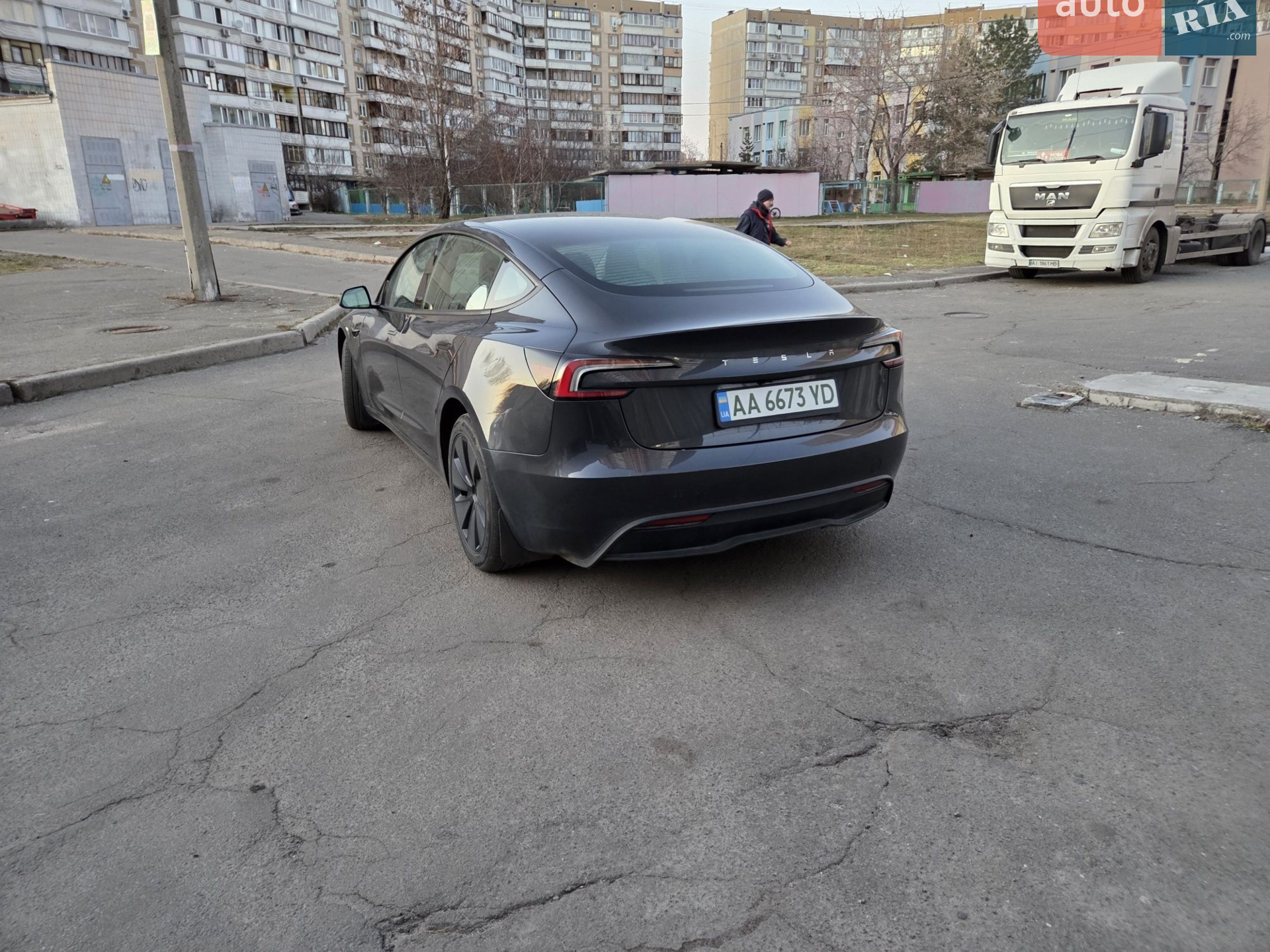 2024 Tesla Model 3 - мініатюра 9
