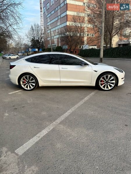 Седан Tesla Model 3 2019 в Одесі