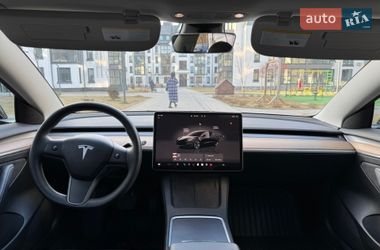 Седан Tesla Model 3 2023 в Киеве