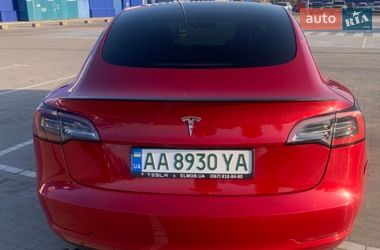 Седан Tesla Model 3 2022 в Виннице