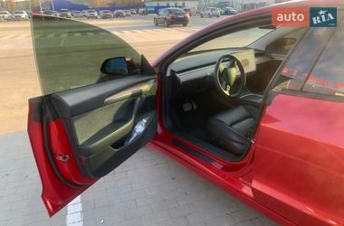Седан Tesla Model 3 2022 в Виннице