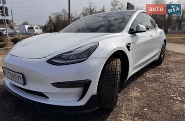 Седан Tesla Model 3 2019 в Харкові