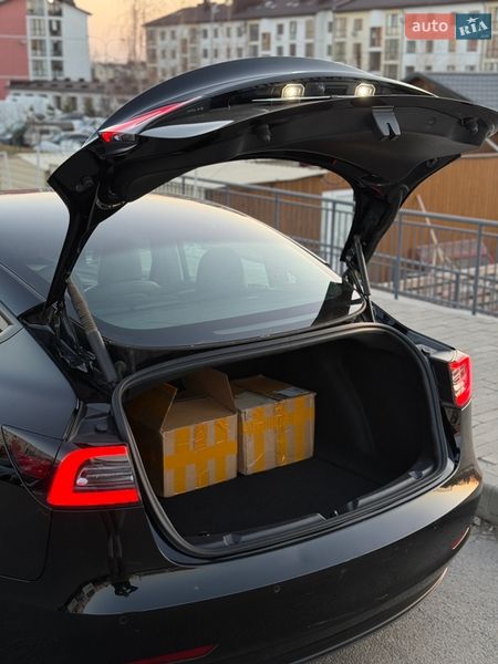 Седан Tesla Model 3 2022 в Ровно фото 19 Седан Tesla Model 3 2022 в Ровно