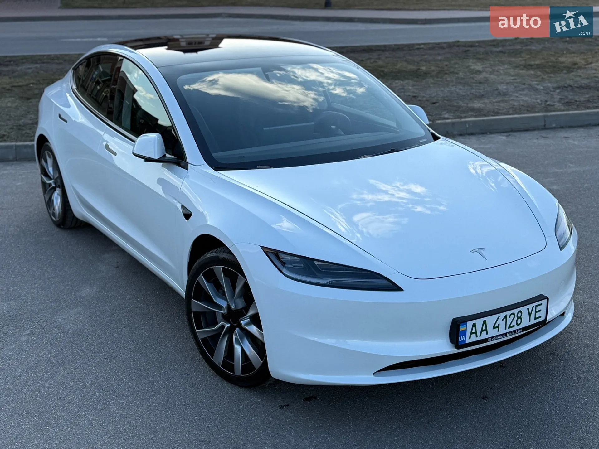 2024 Tesla Model 3 - мініатюра 5
