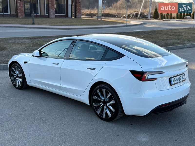 Седан Tesla Model 3 2024 в Києві фото 23 Седан Tesla Model 3 2024 в Києві