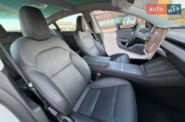 Седан Tesla Model 3 2024 в Киеве