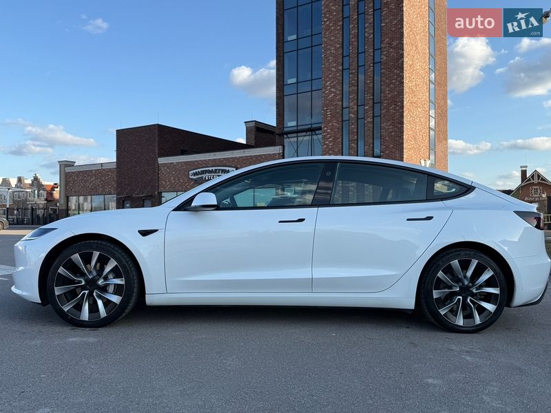 Седан Tesla Model 3 2024 в Києві фото 13 Седан Tesla Model 3 2024 в Києві
