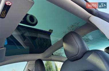 Седан Tesla Model 3 2024 в Ивано-Франковске