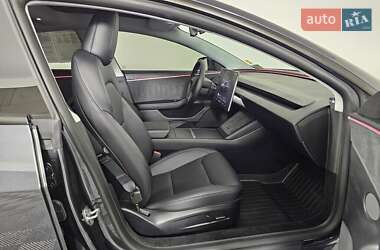 Седан Tesla Model 3 2025 в Львове