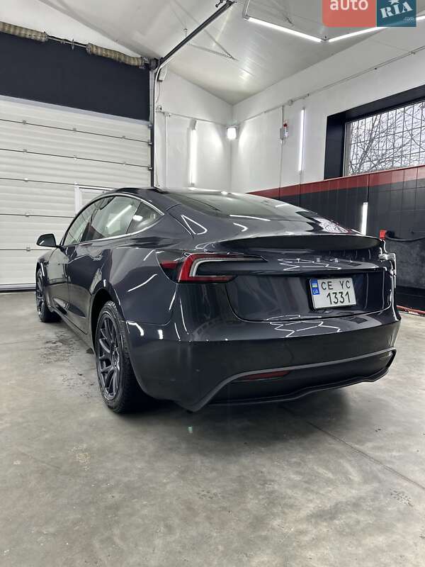 Седан Tesla Model 3 2025 в Черновцах фото 12 Седан Tesla Model 3 2025 в Черновцах