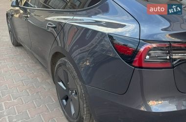 Седан Tesla Model 3 2022 в Киеве
