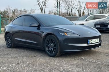 Седан Tesla Model 3 2024 в Львове