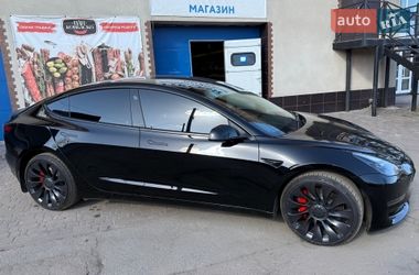 Седан Tesla Model 3 2023 в Киеве