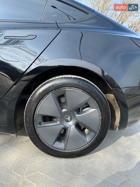 Седан Tesla Model 3 2022 в Тернополі