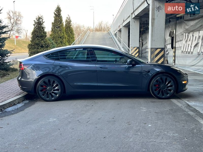 Седан Tesla Model 3 2021 в Киеве фото 24 Седан Tesla Model 3 2021 в Киеве