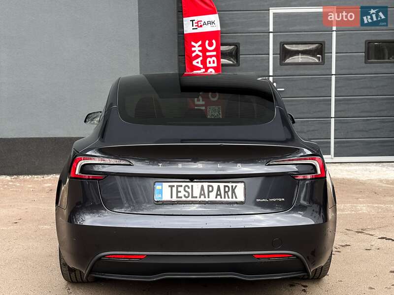 Седан Tesla Model 3 2024 в Киеве