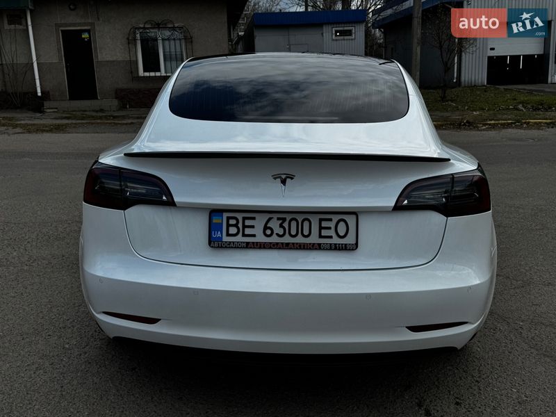 Седан Tesla Model 3 2019 в Николаеве