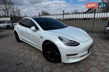 Седан Tesla Model 3 2019 в Николаеве