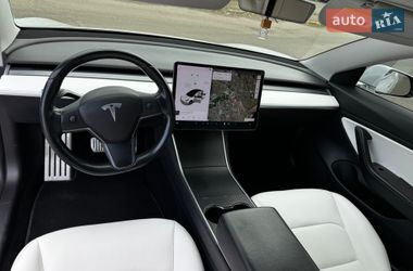 Седан Tesla Model 3 2019 в Николаеве